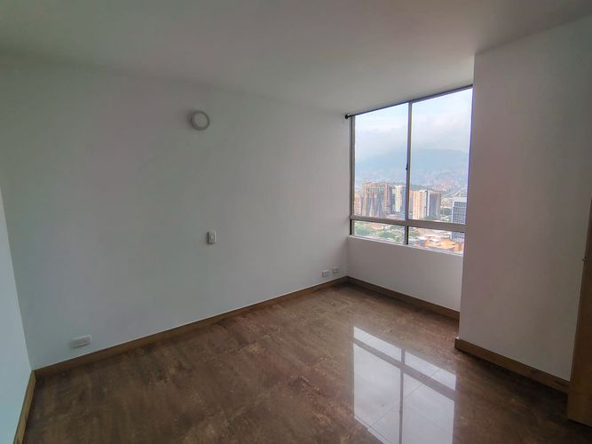 Apartamento de 2 alcobas en arriendo en El Poblado, Medellín, 62 m² · foto 7 de 15