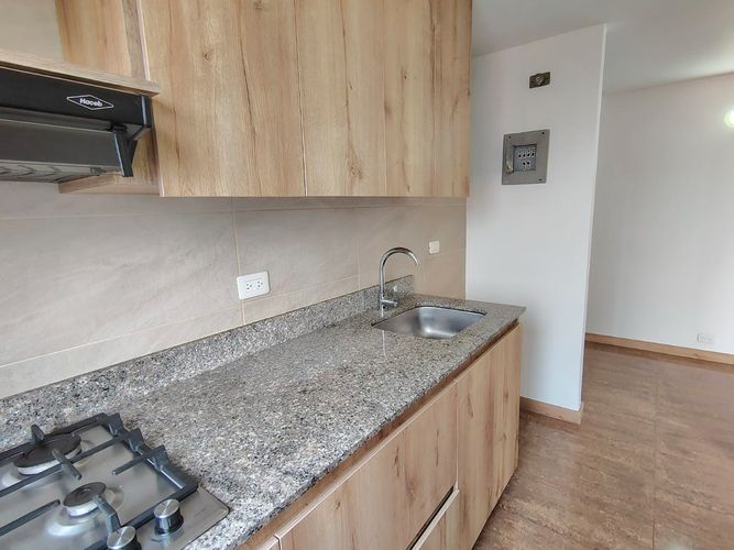 Apartamento de 2 alcobas en arriendo en El Poblado, Medellín, 62 m² · foto 5 de 15