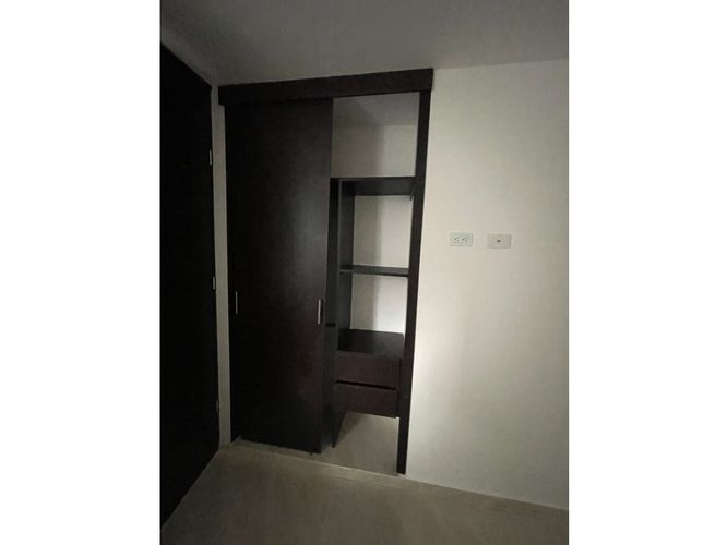 Apartamento de 3 alcobas en venta en Rio Prado, Girón, 43 m² · foto 9 de 16