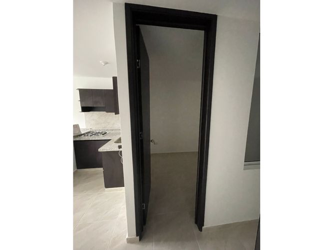 Apartamento de 3 alcobas en venta en Rio Prado, Girón, 43 m² · foto 12 de 16