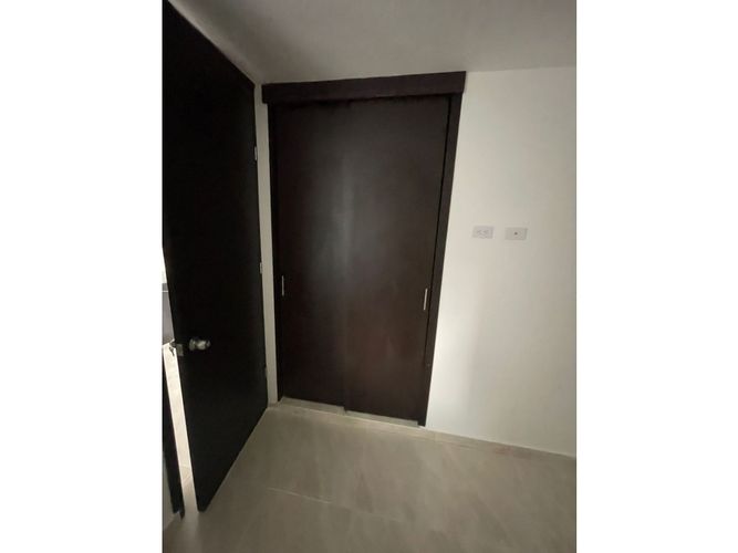 Apartamento de 3 alcobas en venta en Rio Prado, Girón, 43 m² · foto 13 de 16