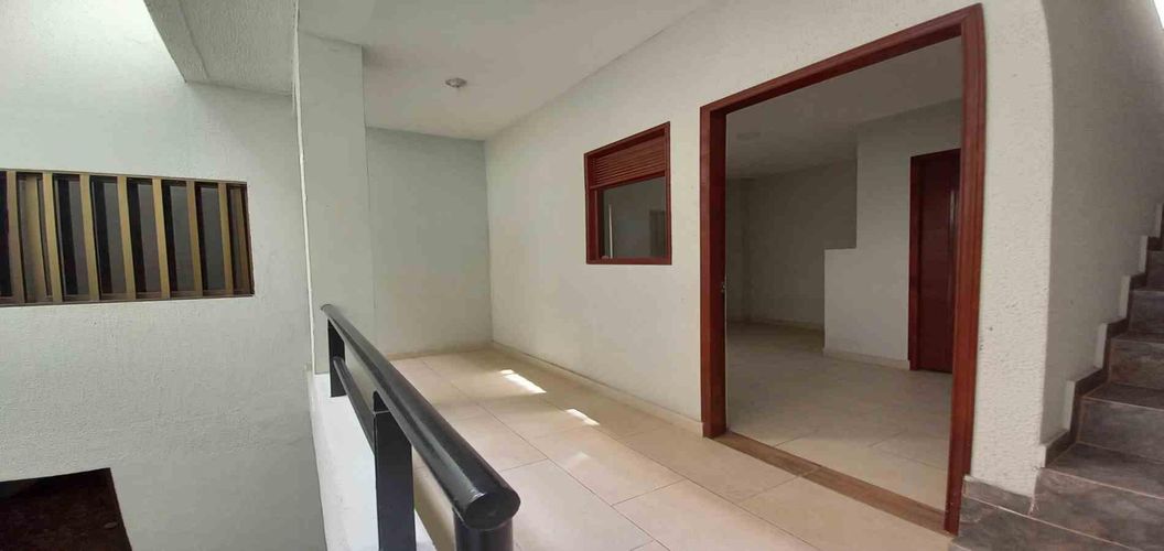 Oficina en arriendo en Maraya, Pereira, 30 m² · foto 10 de 23