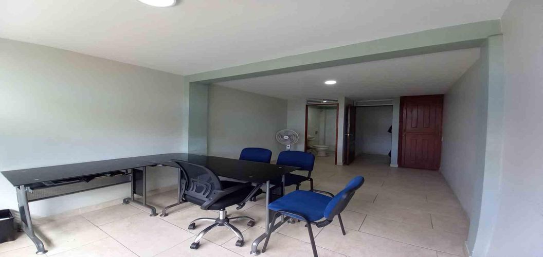 Oficina en arriendo en Maraya, Pereira, 30 m² · foto 18 de 23