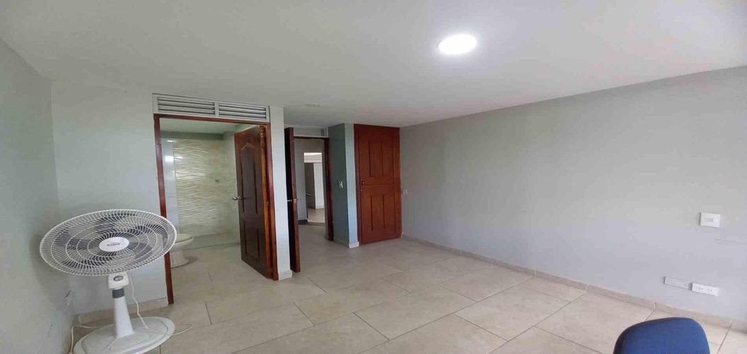 Oficina en arriendo en Maraya, Pereira, 30 m² · foto 20 de 23
