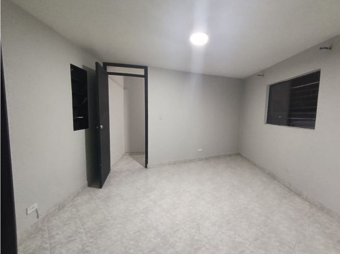Casa de 4 alcobas en venta en Malta, Itagüí, 100 m² · foto 8 de 17
