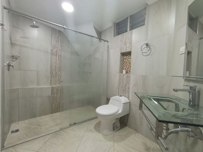 Casa de 4 alcobas en venta en Malta, Itagüí, 100 m² · foto 14 de 17