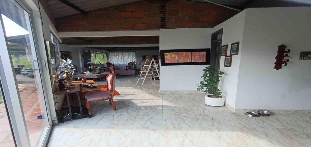 Finca en venta en Bajo Tablazo, Manizales, 200 m² · foto 3 de 24