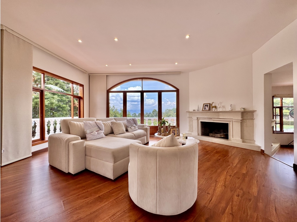Casa en venta en Altos De Yerbabuena, Chía · foto 3 de 23