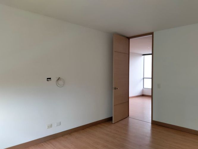 Apartamento de 3 alcobas en venta en El Poblado, Medellín, 187 m² · foto 15 de 19