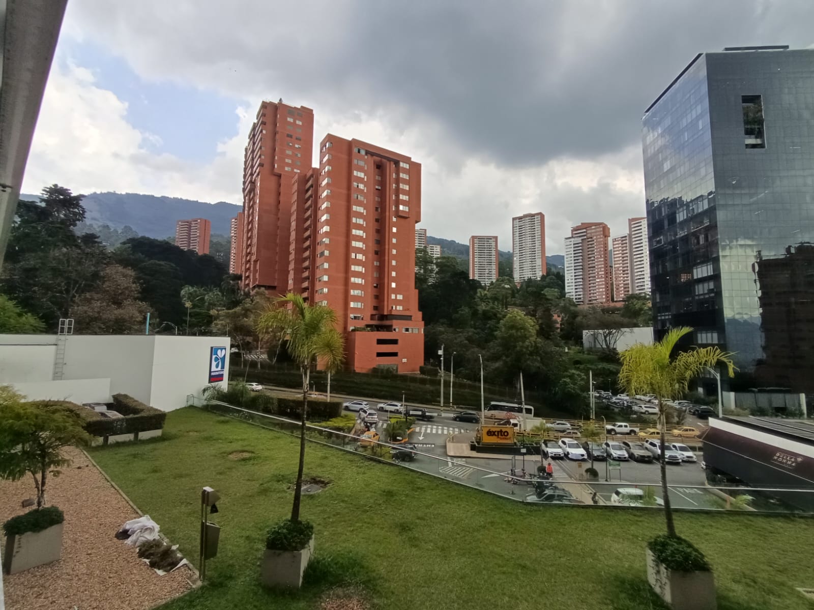 1BR Apartment in El tesoro (47 m²) - 4