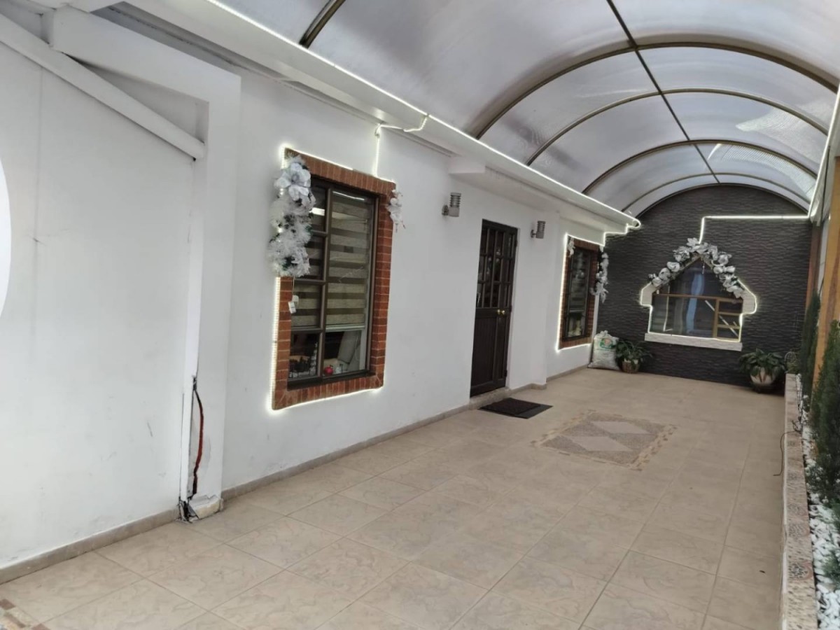 Casa en venta en Alcala, Mosquera · foto 2 de 24