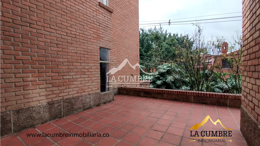 Apartamento de 3 alcobas en arriendo en Transversal Inferior, Medellín, 200 m² · foto 8 de 15