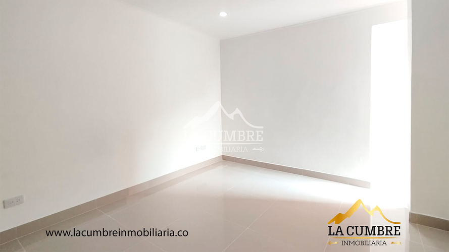 Apartamento de 3 alcobas en arriendo en Transversal Inferior, Medellín, 200 m² · foto 9 de 15