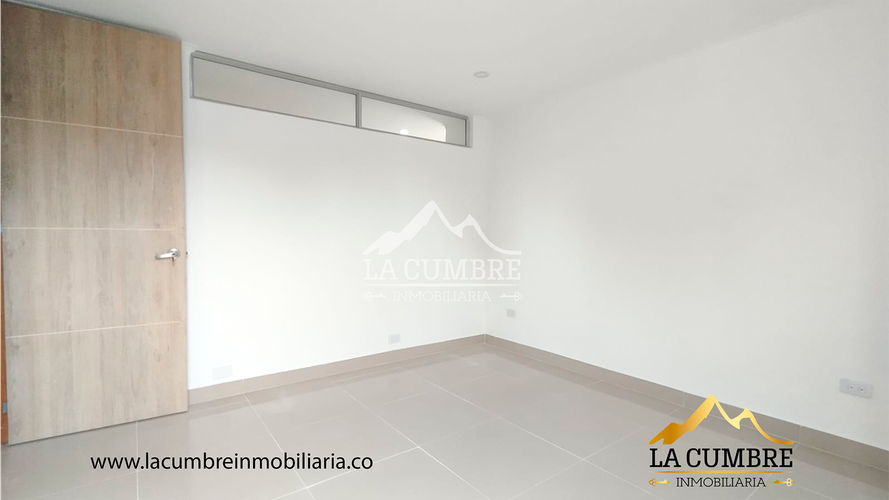 Apartamento de 3 alcobas en arriendo en Transversal Inferior, Medellín, 200 m² · foto 11 de 15