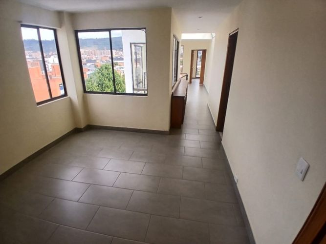 Apartamento de 3 alcobas en venta en Estrella Del Norte, Bogotá, 198 m² · foto 6 de 24