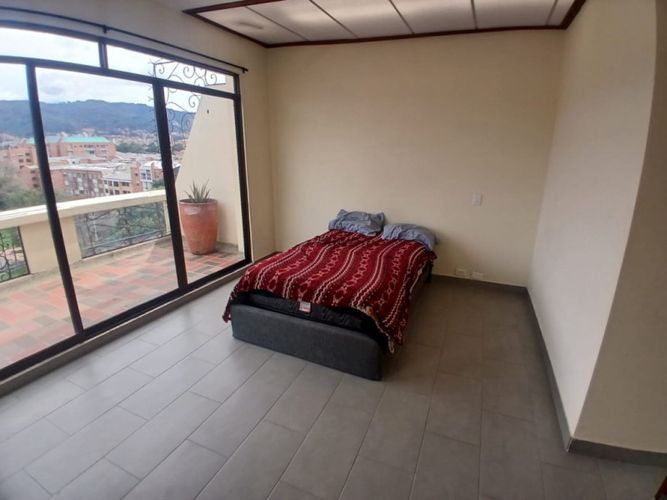 Apartamento de 3 alcobas en venta en Estrella Del Norte, Bogotá, 198 m² · foto 12 de 24