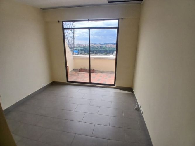 Apartamento de 3 alcobas en venta en Estrella Del Norte, Bogotá, 198 m² · foto 21 de 24