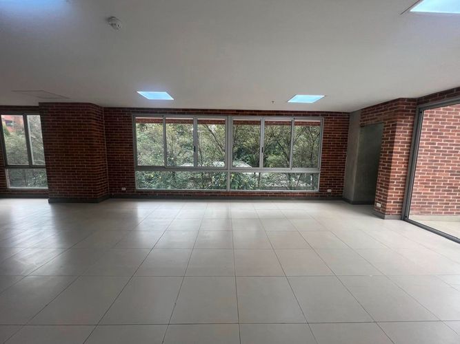 Oficina en arriendo en El Poblado, Medellín, 89 m² · foto 10 de 18