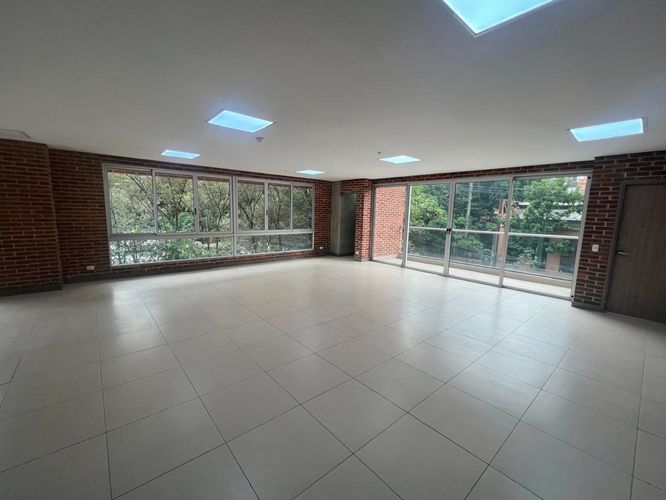 Oficina en arriendo en El Poblado, Medellín, 89 m² · foto 12 de 18