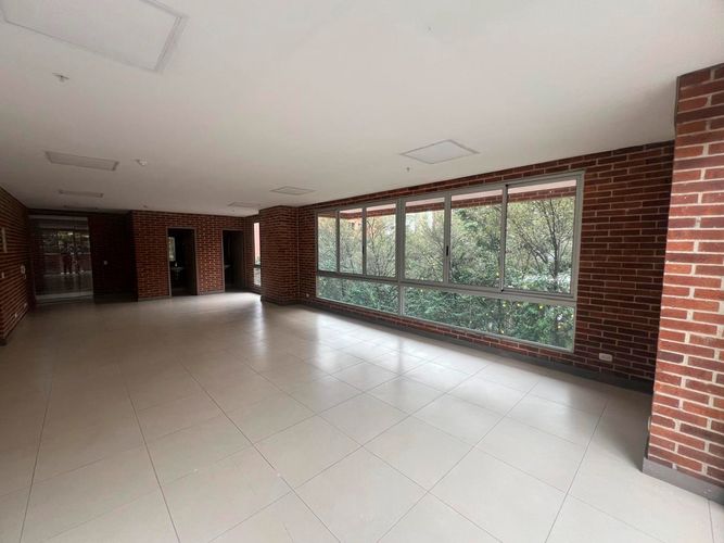 Oficina en arriendo en El Poblado, Medellín, 89 m² · foto 15 de 18