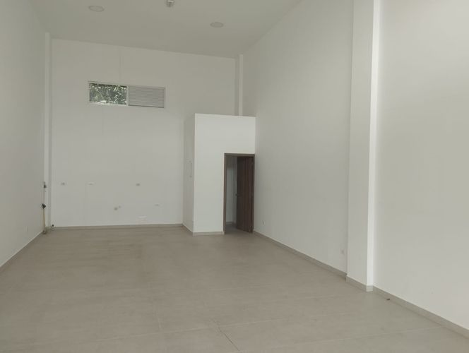 Local en arriendo en La Romelia, Dosquebradas, 72 m² · foto 2 de 9