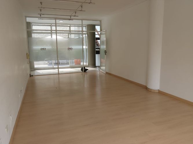 Oficina en arriendo en Laureles, Medellín, 32 m² · foto 8 de 11