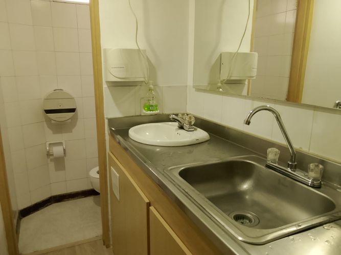 Oficina en arriendo en Laureles, Medellín, 32 m² · foto 9 de 11