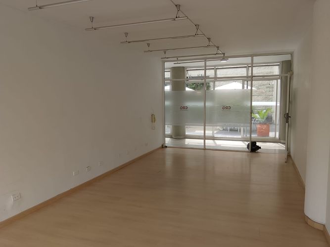 Oficina en arriendo en Laureles, Medellín, 32 m² · foto 7 de 11