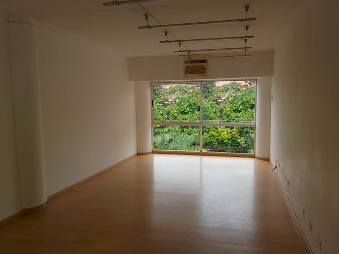 Oficina en arriendo en Laureles, Medellín, 32 m² · foto 3 de 11