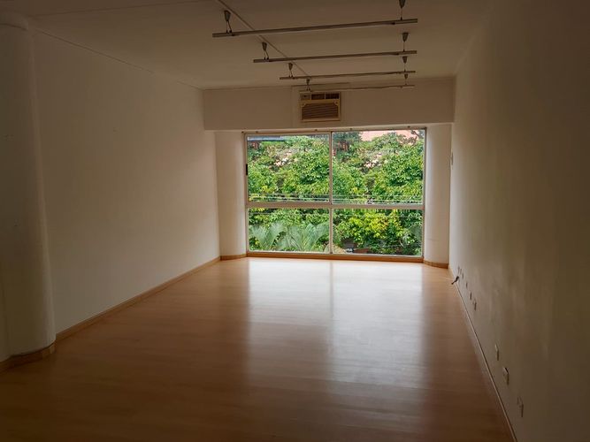 Oficina en arriendo en Laureles, Medellín, 32 m² · foto 4 de 11