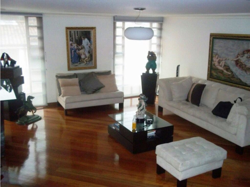 Casa en venta en Monaco, Bogotá · foto 2 de 24