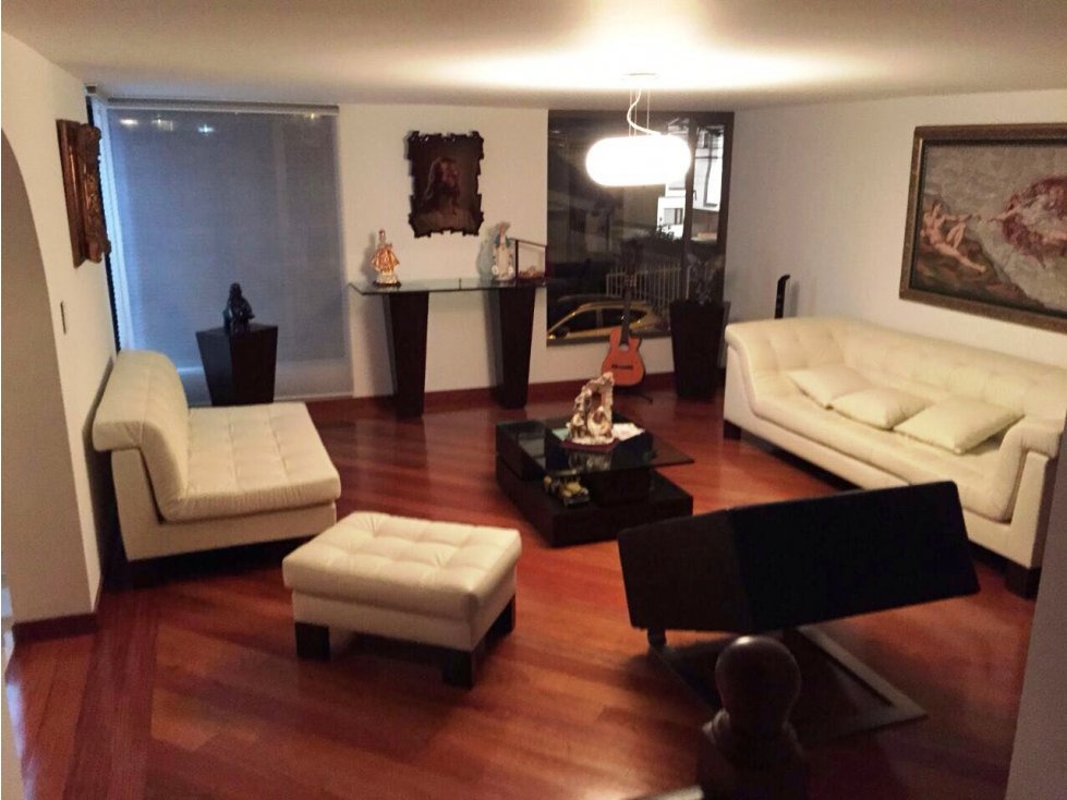 Casa en venta en Monaco, Bogotá · foto 3 de 24