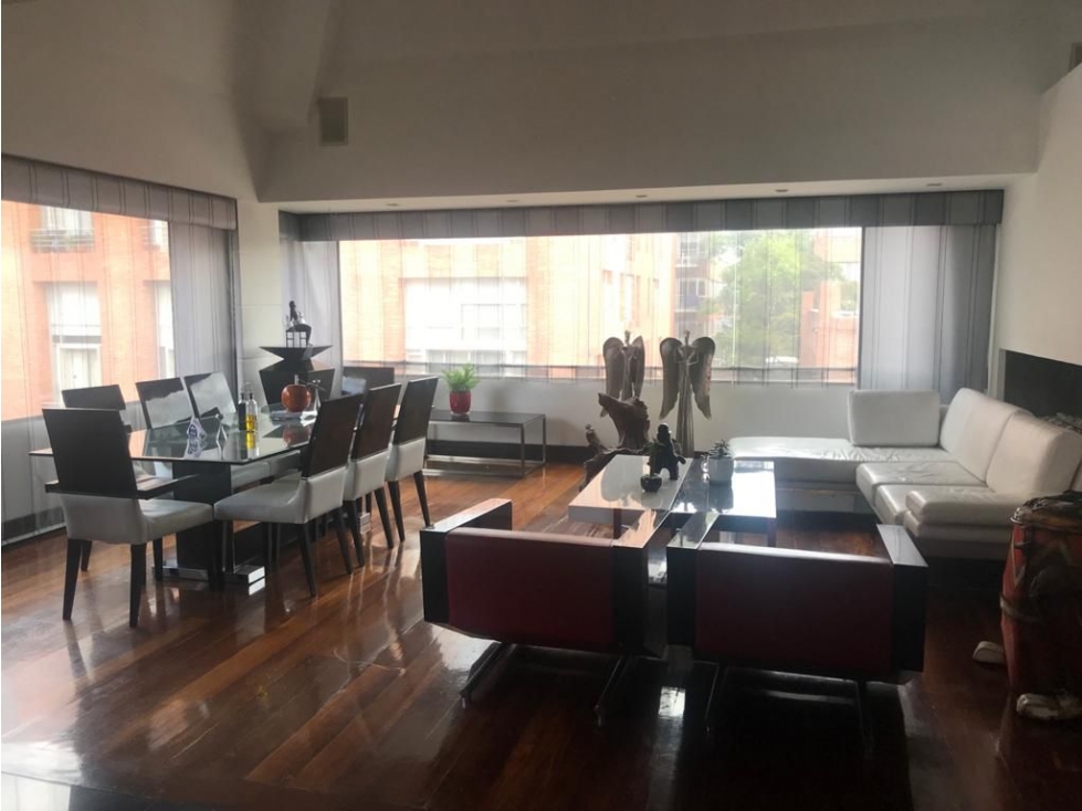 Apartamento en venta en Chico Norte, Bogotá · foto 2 de 24