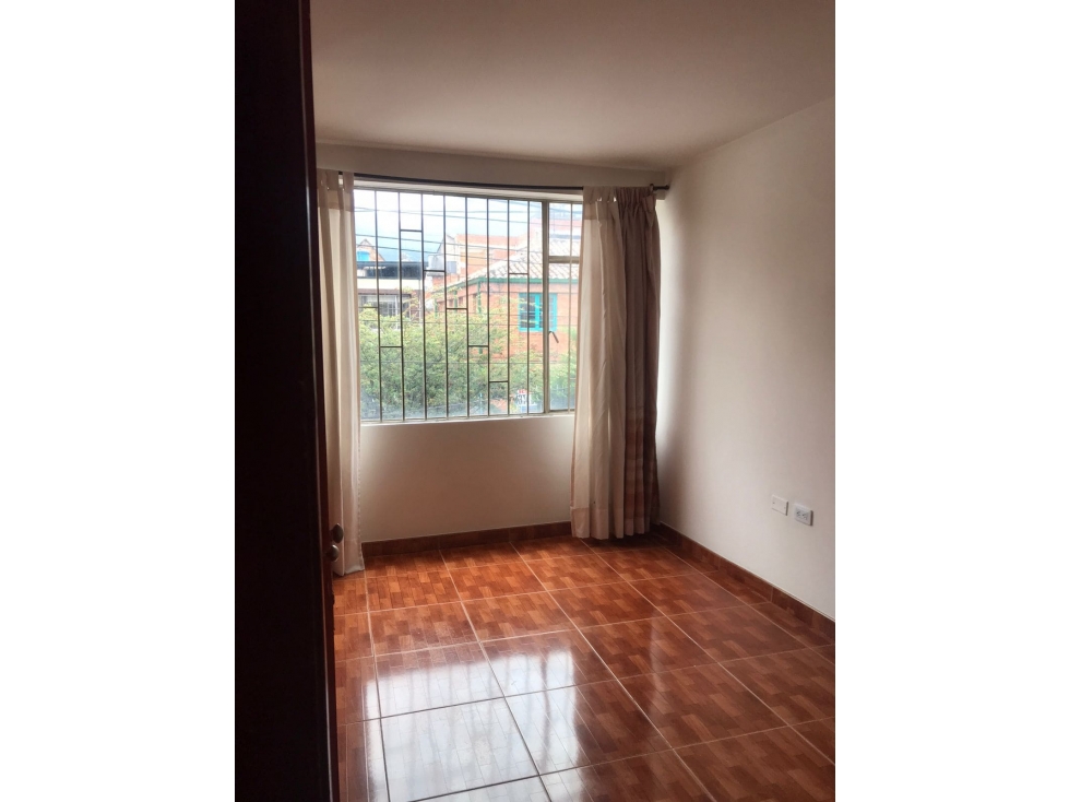 Casa en venta en Galerias, Bogotá · foto 9 de 22
