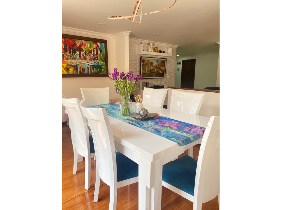 Apartamento en venta en Los Rosales, Bogotá · foto 8 de 24
