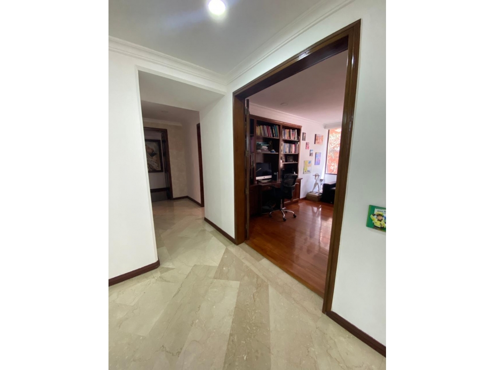 Apartamento en venta en Los Rosales, Bogotá · foto 13 de 24