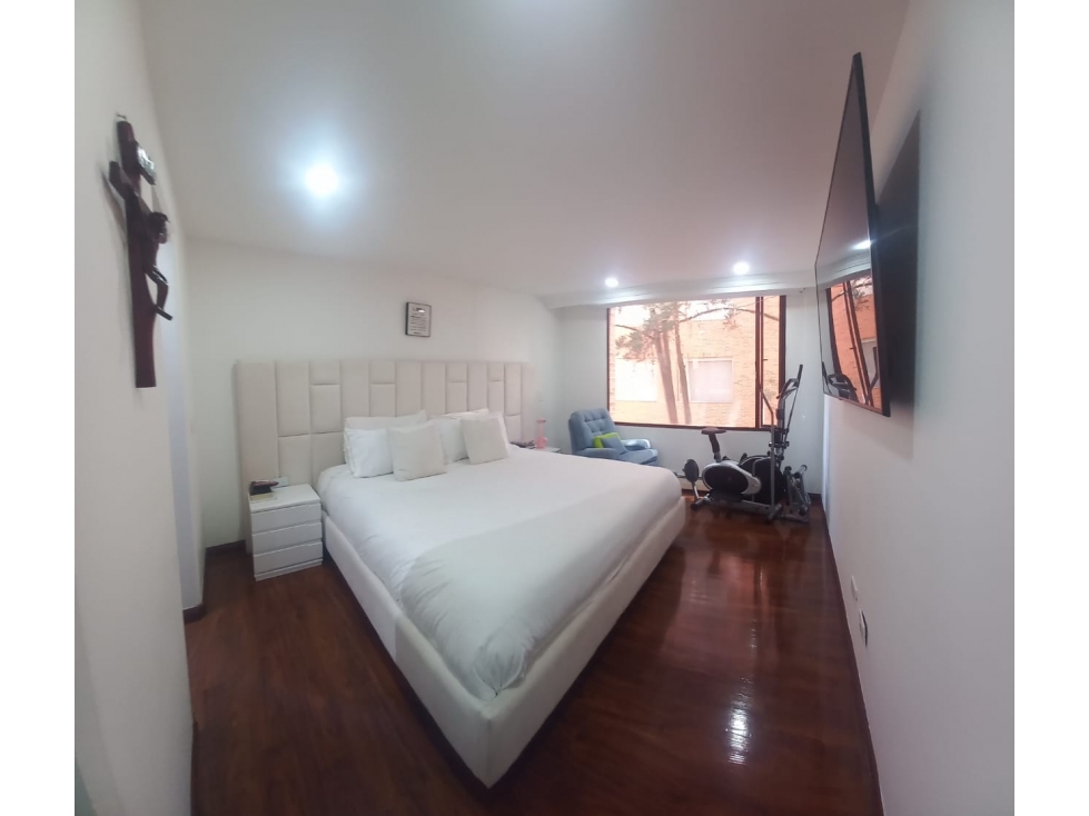 Apartamento en venta en Los Rosales, Bogotá · foto 15 de 24
