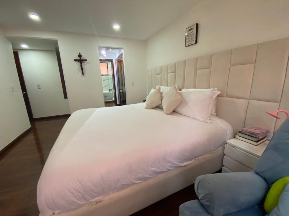 Apartamento en venta en Los Rosales, Bogotá · foto 16 de 24