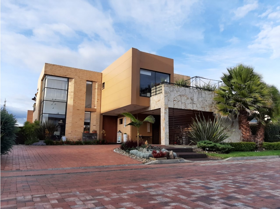Casa en venta en Canelon Centro, Cajicá · foto 2 de 18