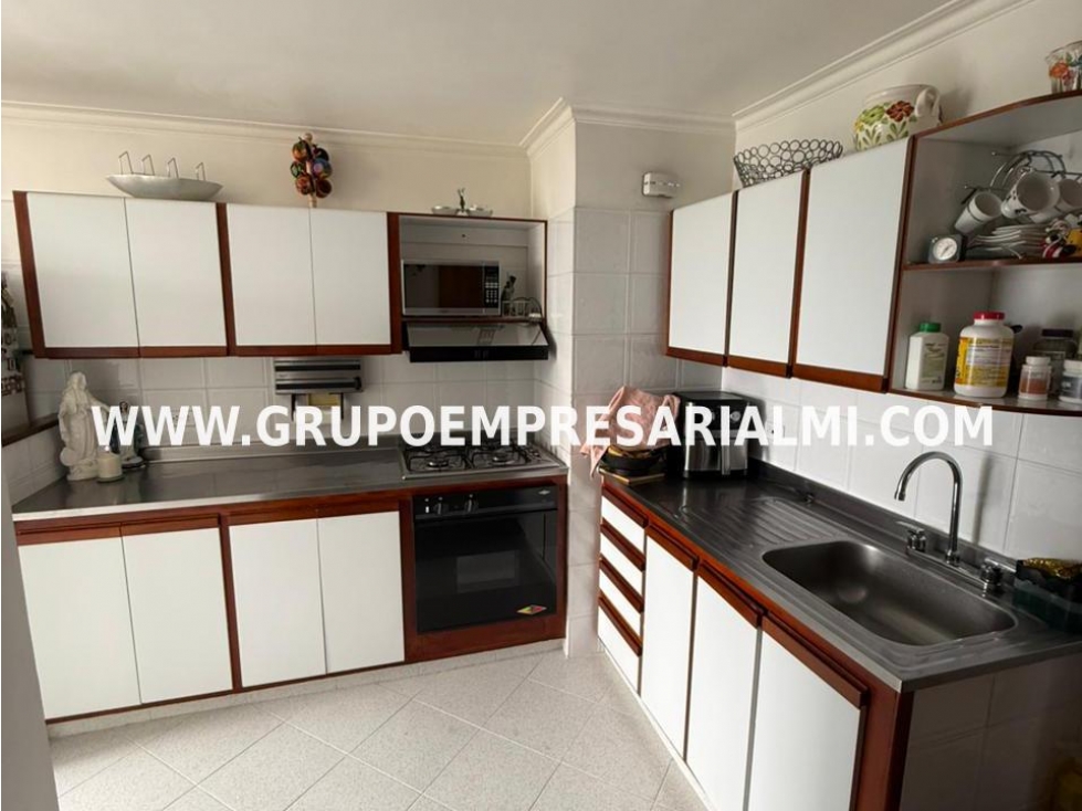 Apartamento en venta en Belén, Medellín 3