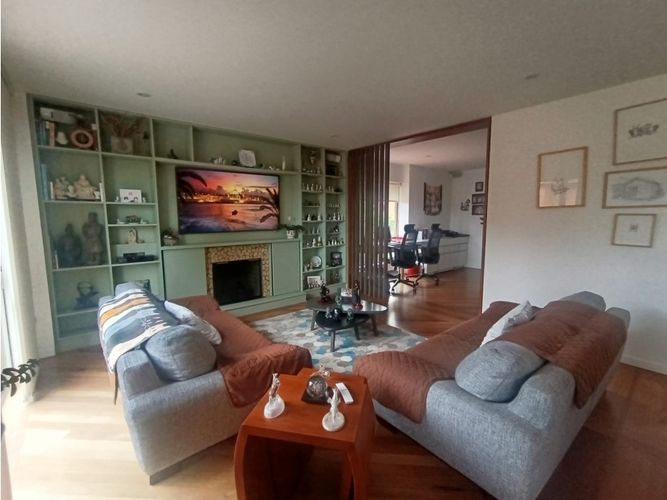 Apartamento de 3 alcobas en venta en Cerros De Suba, Bogotá, 197 m² · foto 4 de 24