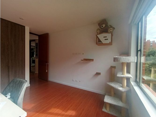 Apartamento de 3 alcobas en venta en Cerros De Suba, Bogotá, 197 m² · foto 9 de 24
