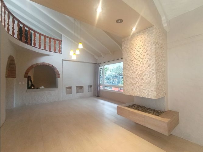 Casa de 4 alcobas en venta en Santa Barbara Occidental, Bogotá, 446 m² · foto 5 de 24