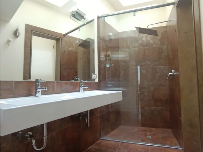 Casa de 4 alcobas en venta en Santa Barbara Occidental, Bogotá, 446 m² · foto 20 de 24