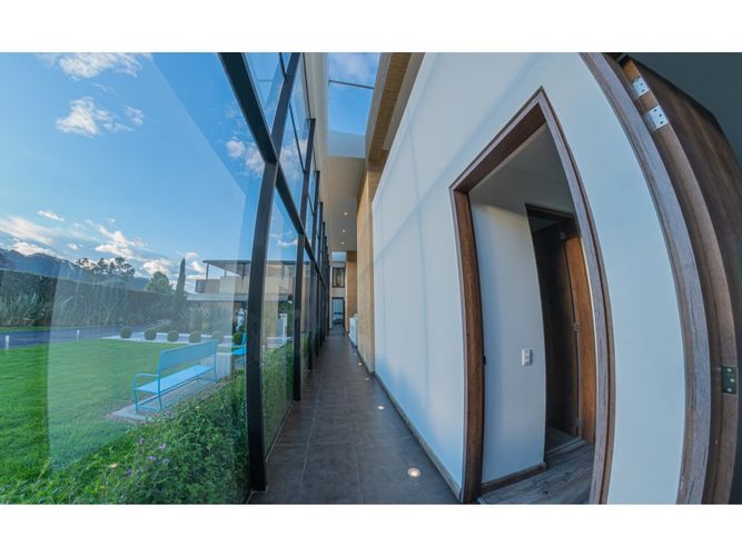 Casa de 5 alcobas en venta en Delicias Norte, Chía, 750 m² · foto 14 de 24