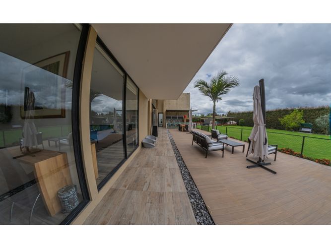 Casa de 5 alcobas en venta en Delicias Norte, Chía, 750 m² · foto 15 de 24