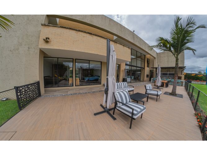 Casa de 5 alcobas en venta en Delicias Norte, Chía, 750 m² · foto 16 de 24