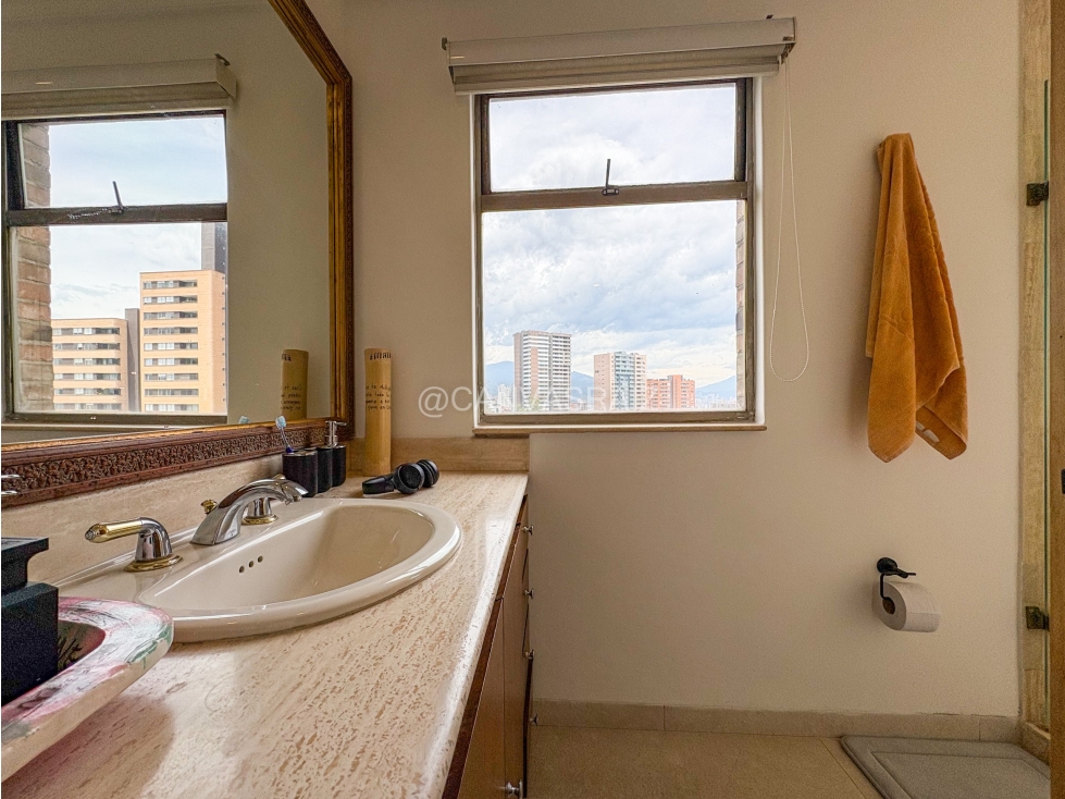 Apartamento en venta en El Poblado, Medellín · foto 15 de 19