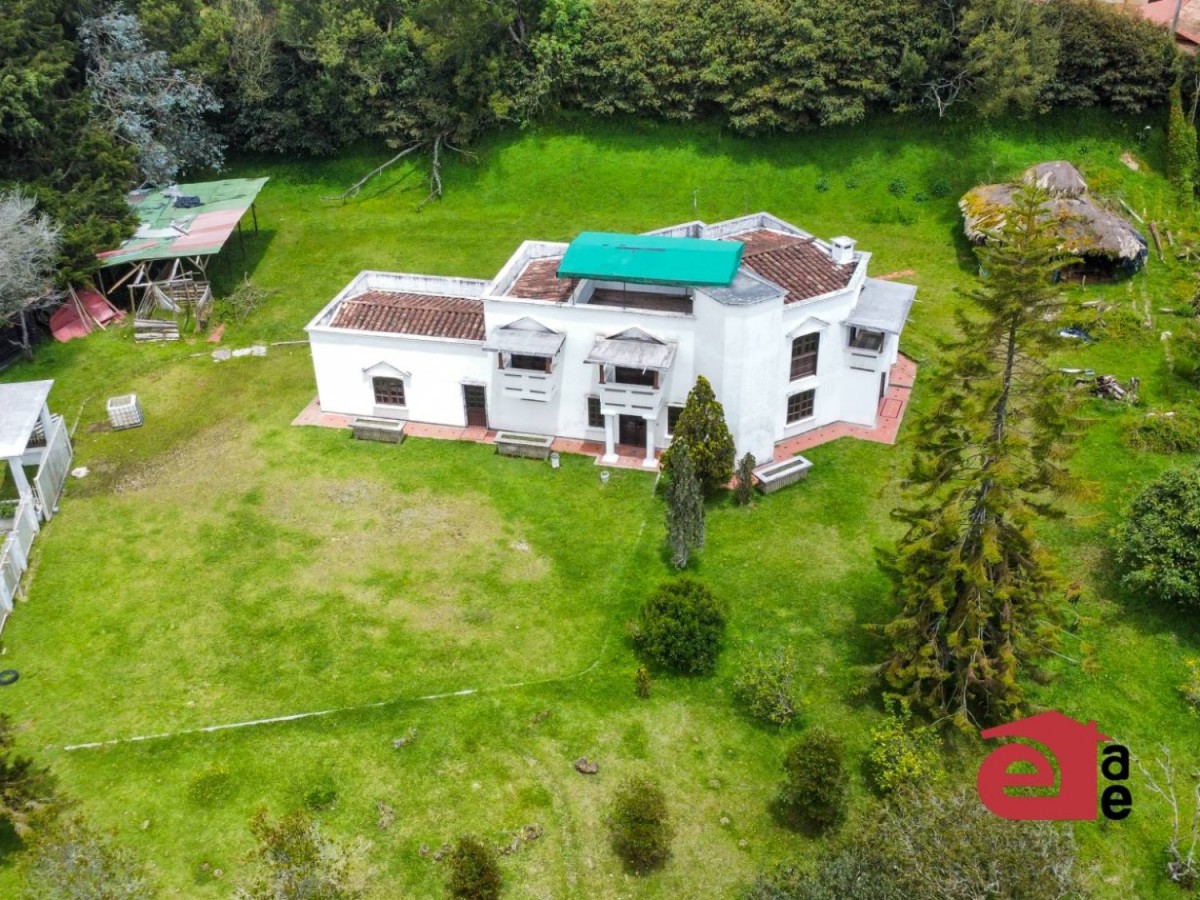 Country house for rent in Loma del Escobero, Envigado
