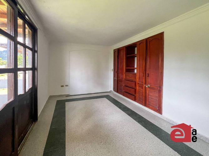 Finca en arriendo en Loma Del Escobero, Envigado, 11500 m² · foto 9 de 24